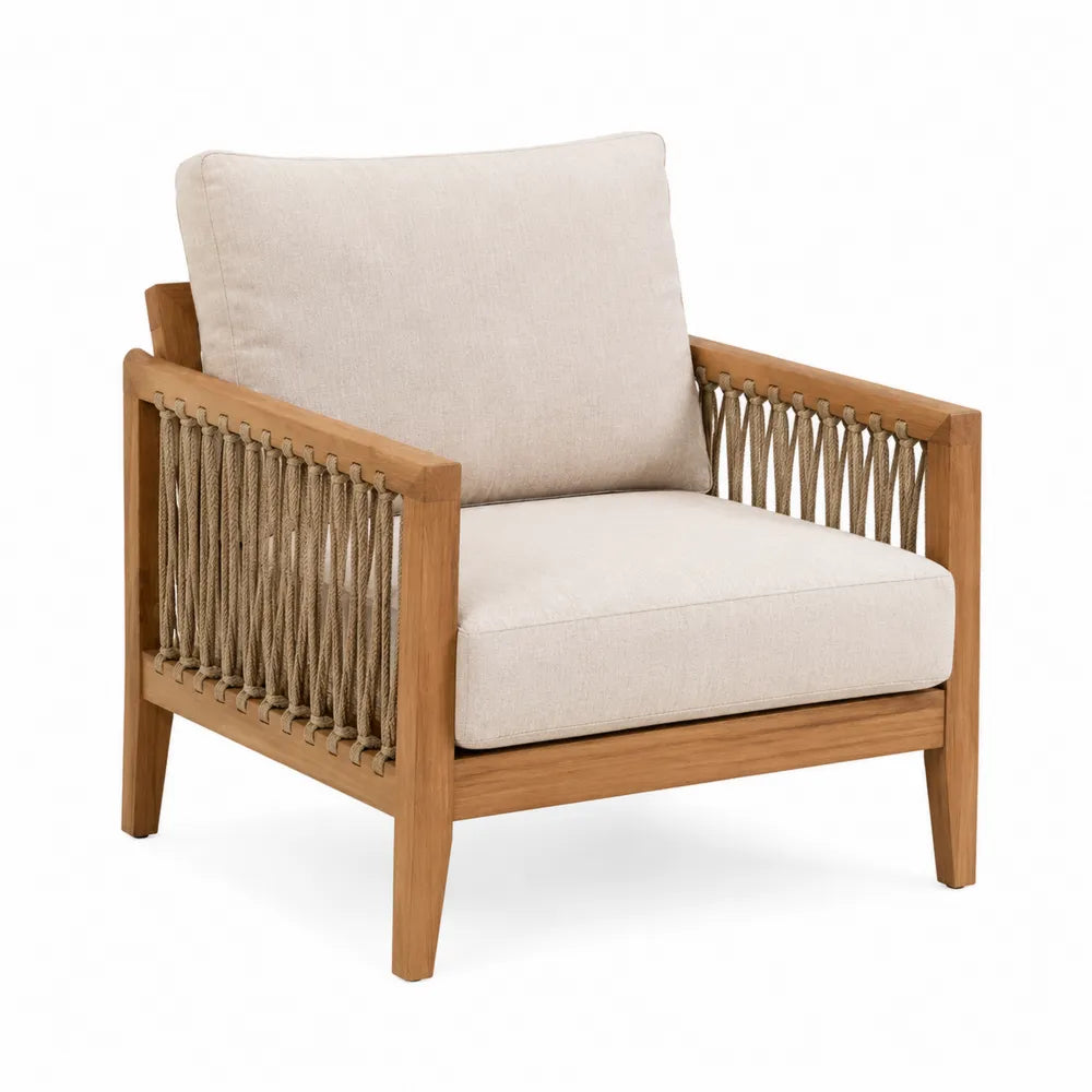 Fauteuil extérieur en bois avec coussins en lin beige